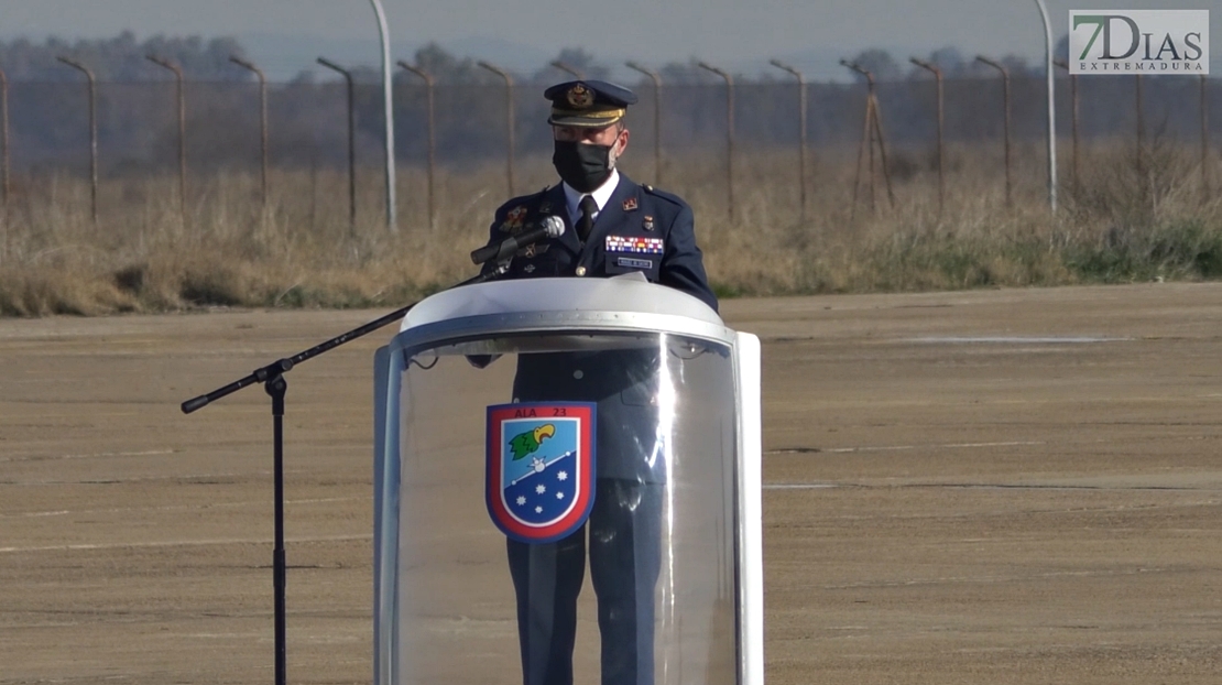 Toma posesión el nuevo coronel de la Base Aérea de Talavera (Badajoz)