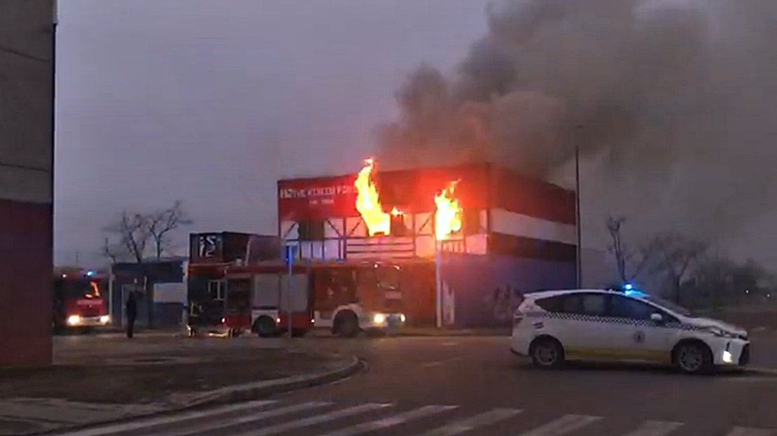 Grave incendio en una sala de conciertos de Don Benito (BA)