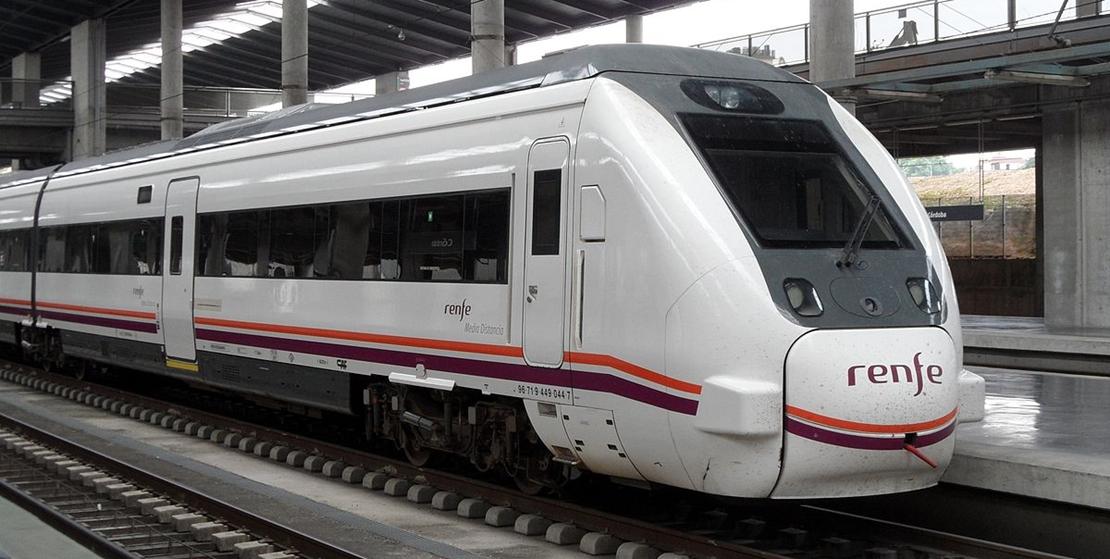 Adif rectifica: La línea de tren Extremadura – Madrid permanece cortada al tráfico