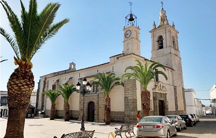 Trabajan en la restauración de la Iglesia de Nuestra Señora del Camino de Medina de las Torres