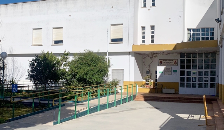 Luto oficial por la muerte de varias personas en la residencia de Los Santos de Maimona