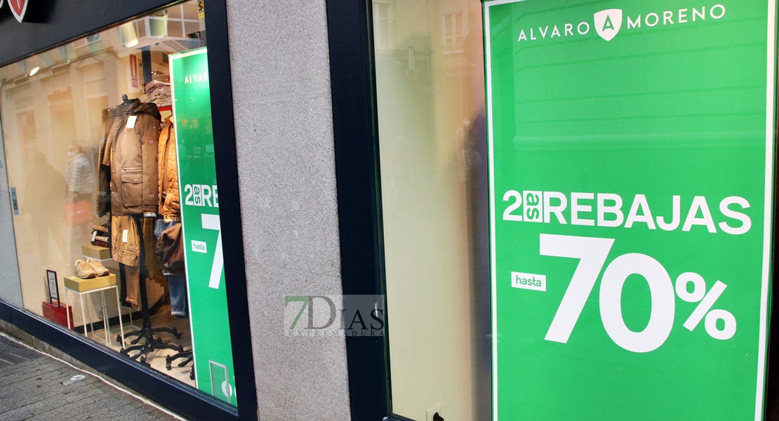 REPOR: El corazón de Badajoz vuelve a llenarse de vida gracias a la apertura del comercio