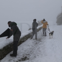 REPOR - Multitud de extremeños disfrutan de la nieve en Montánchez
