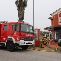 Incendio de vivienda en Las Vaguadas (Badajoz)