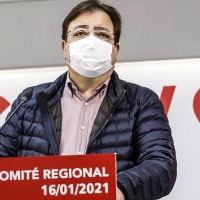 Vara se presentará a la reelección como secretario general del PSOE en Extremadura