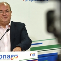 El PP exige a Vara que obligue a dimitir a todos los cargos públicos del PSOE que se vacunaron