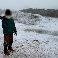 Comienza a nevar en la Sierra de Salvatierra de los Barros (Badajoz)