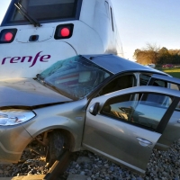 Un tren arrolla a un coche en Extremadura