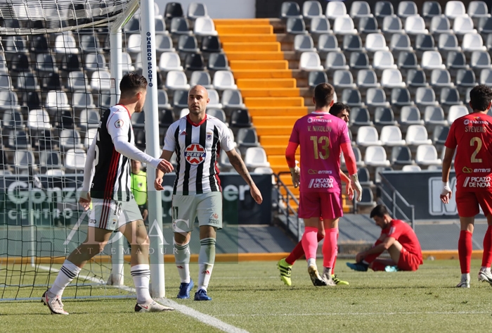 REPOR: Recital de goles y juego en el Nuevo Vivero