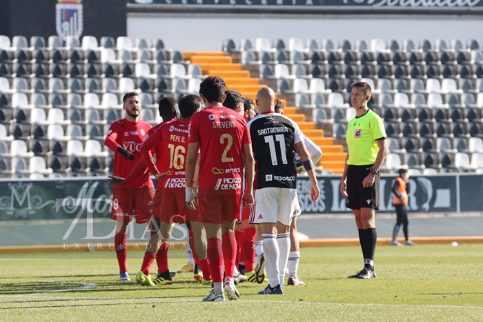 REPOR: Recital de goles y juego en el Nuevo Vivero