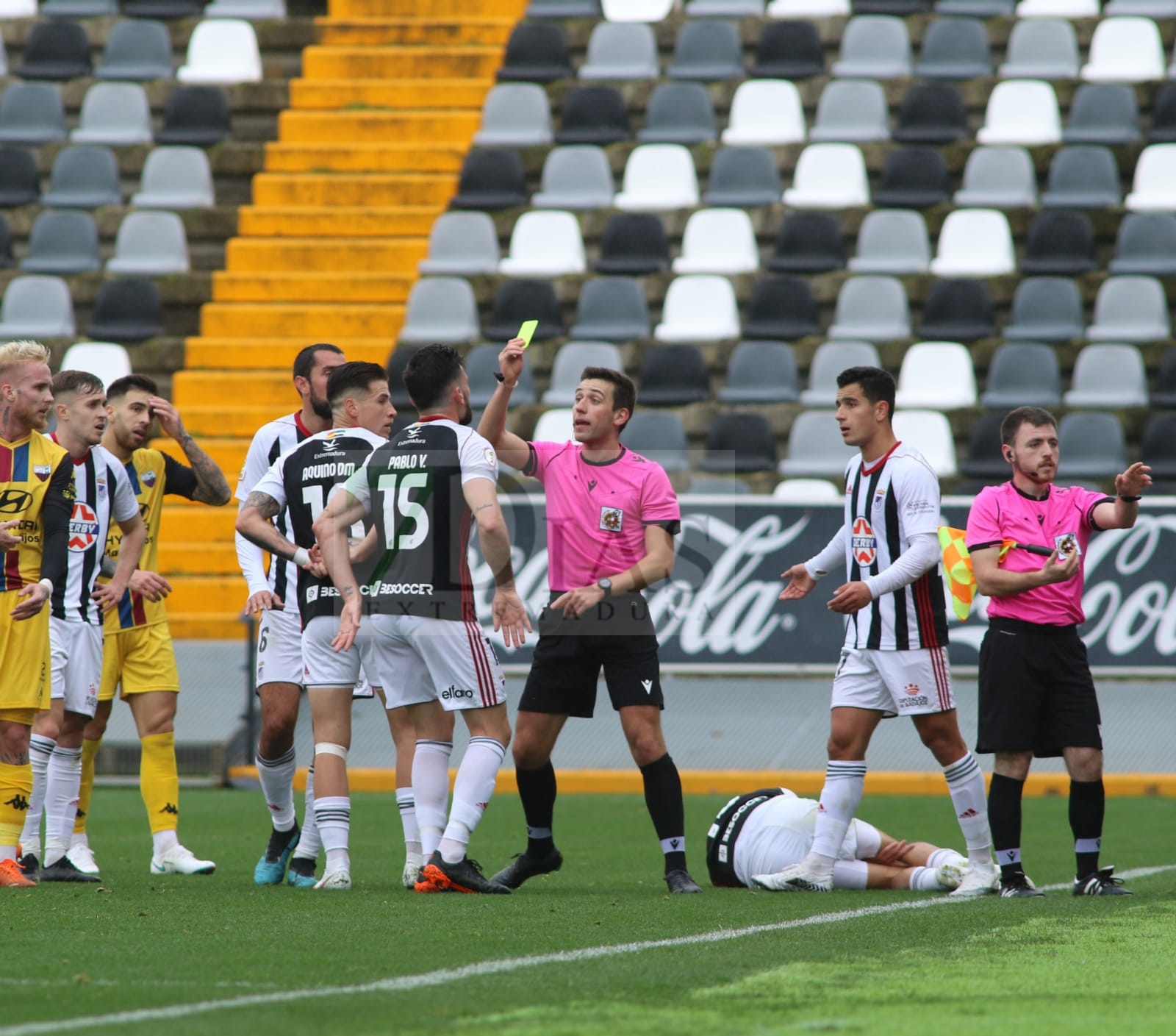 Un CD. Badajoz sobresaliente suma otros tres puntos frente al Extremadura UD