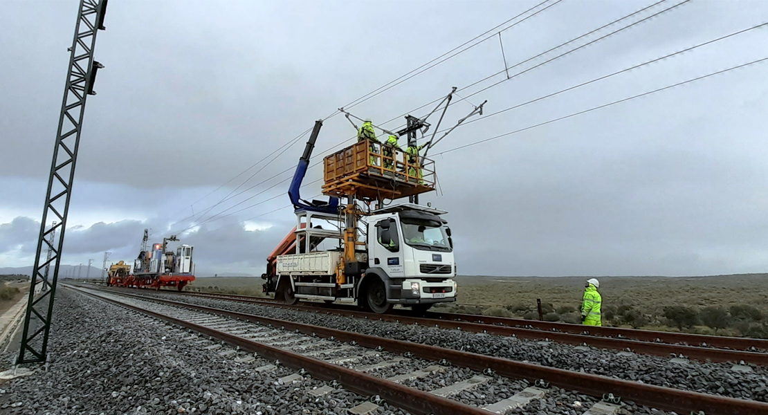Adif AV inicia la fase final de las obras de electrificación entre Cáceres y Plasencia