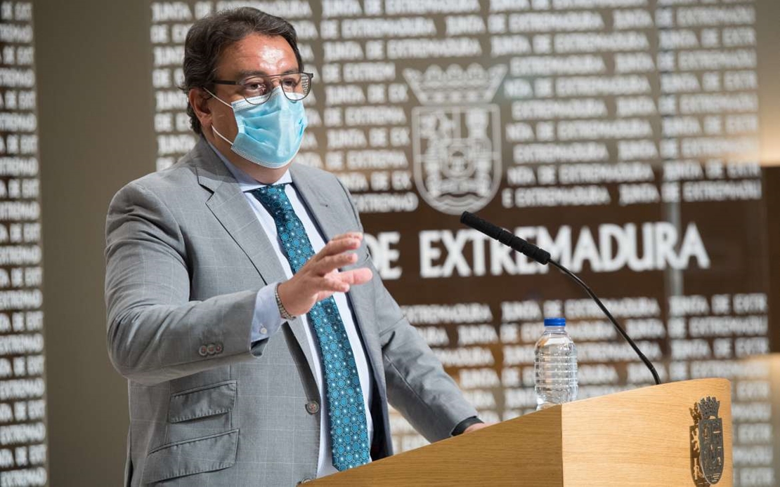 Comparece Vergeles para informar sobre la situación de la pandemia en Extremadura