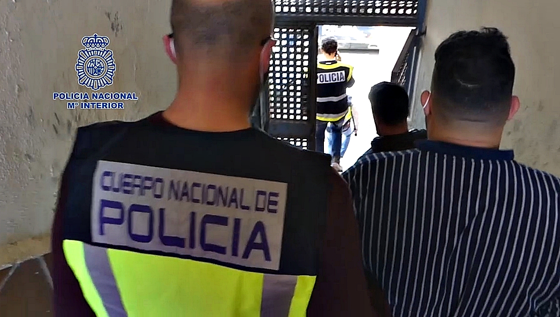 Imágenes de la detención del joven que agredió a un policía en Mérida