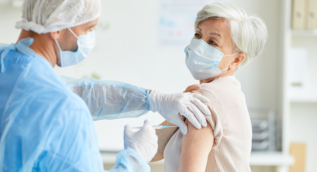 ESTUDIO: Las vacunas pueden prevenir la infección y no solo los síntomas de la Covid