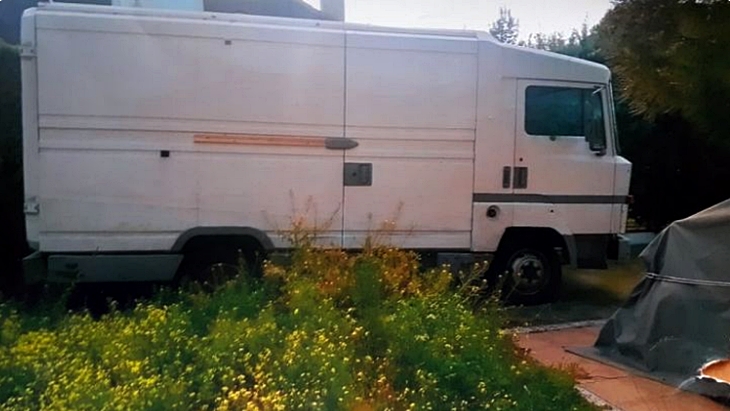 Una extremeña crea un crowdfunding para reparar su furgoneta y habitar en ella