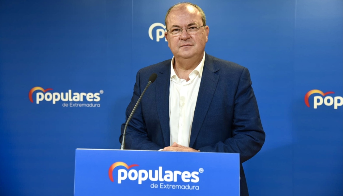 Monago: “Comercio y Hostelería castigados por la improvisación del Gobierno-Vara”