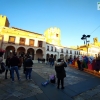 Ambiente en las calles de Badajoz para disfrutar de los homenajes a los carnavaleros