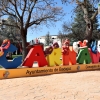 Ambiente en las calles de Badajoz para disfrutar de los homenajes a los carnavaleros