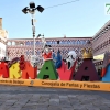 Ambiente en las calles de Badajoz para disfrutar de los homenajes a los carnavaleros