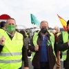 Agricultores extremeños cortan la Autovía A-5 durante horas en defensa del tabaco