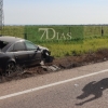 Accidente entre un camión y un turismo en la carretera Cáceres-Badajoz