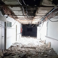 Se derrumba el techo de unos de los pasillos del Hospital Don Benito -Villanueva