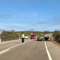 Sufre un traumatismo craneoencefálico tras un accidente en la N-521