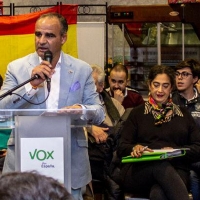 VOX exige a Vara que levante el toque de queda en Extremadura