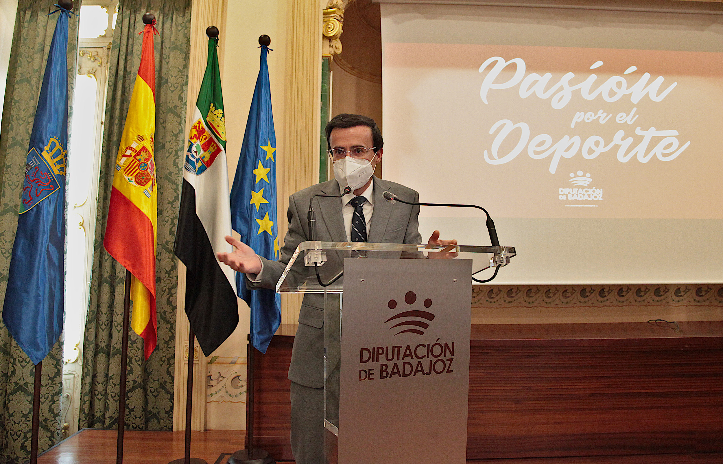 Miguel Ángel Gallardo agradece a las federaciones que lleven el deporte al mundo rural