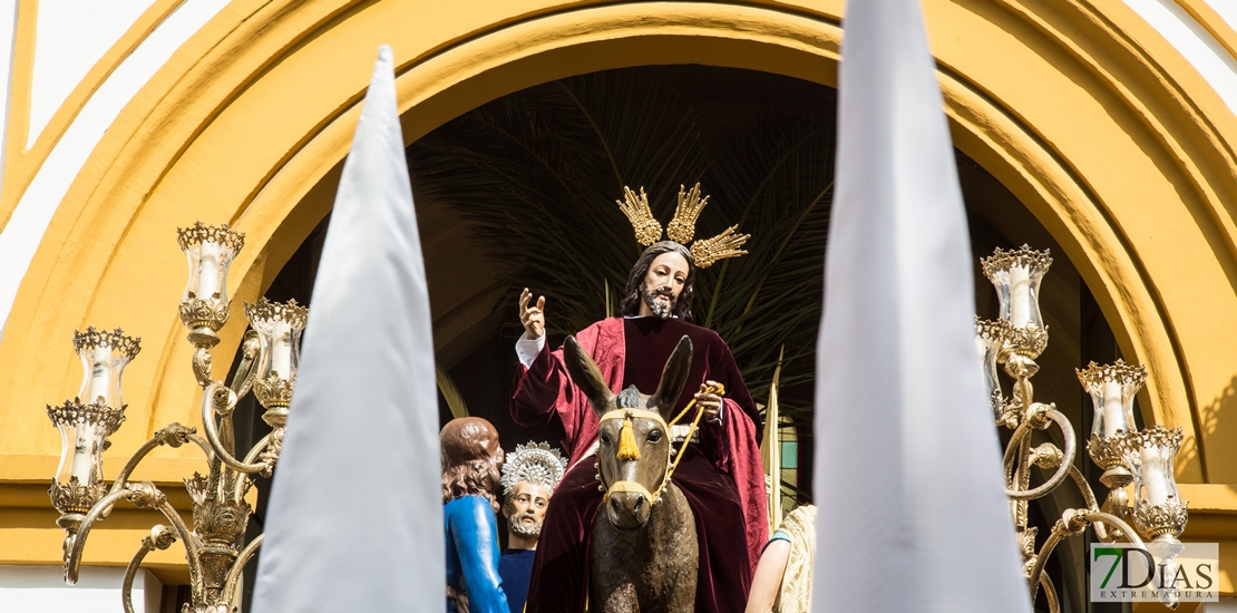Revive el Domingo de Ramos de la Semana Santa en Badajoz