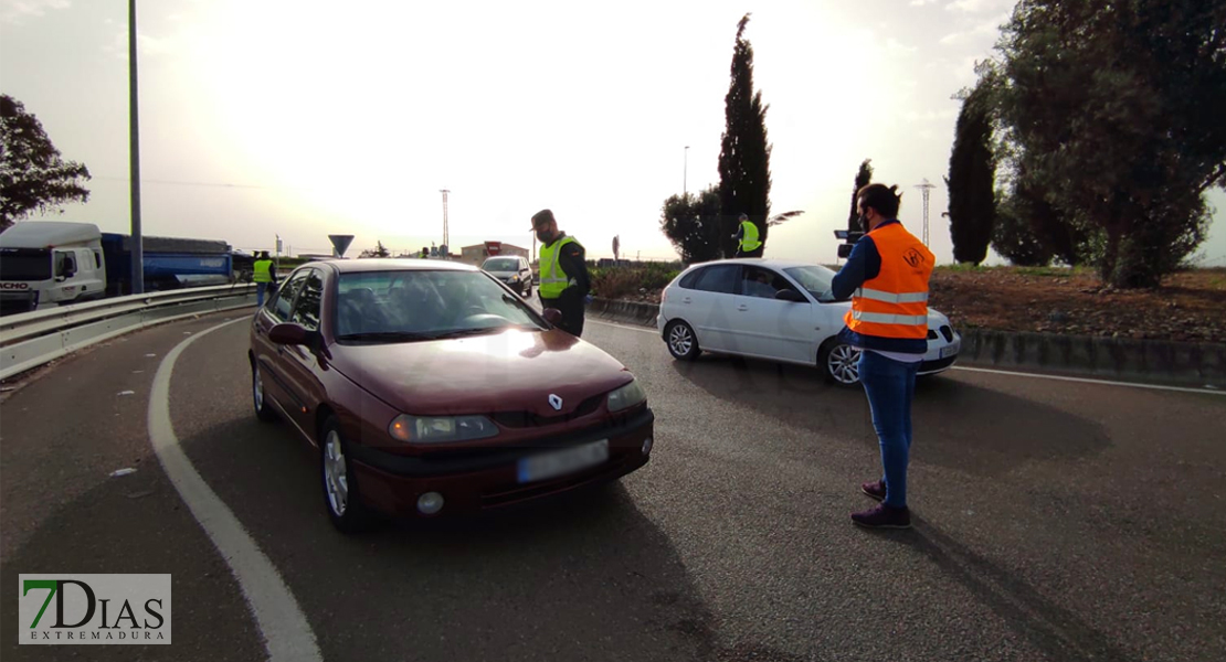 7Días asiste a un control de la Guardia Civil: Así controlan la movilidad en Extremadura