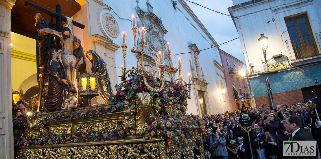 Revive el Miércoles Santo en Badajoz, marcado por el mal tiempo