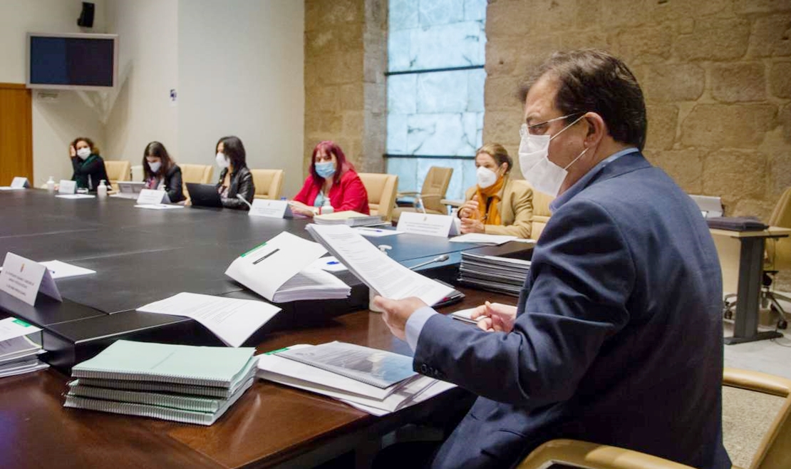 La administración agiliza la gestión de los fondos europeos de recuperación para Extremadura