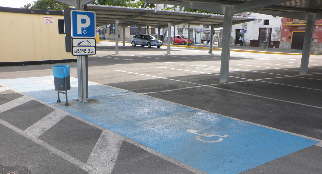 ¿Cómo consigo una tarjeta de estacionamiento para personas con discapacidad en Extremadura?