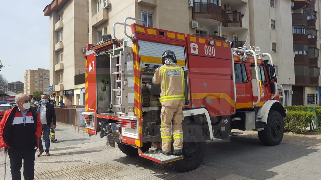 Susto en Badajoz al reventarse una tubería de gas al lado del Colegio Los Salesianos