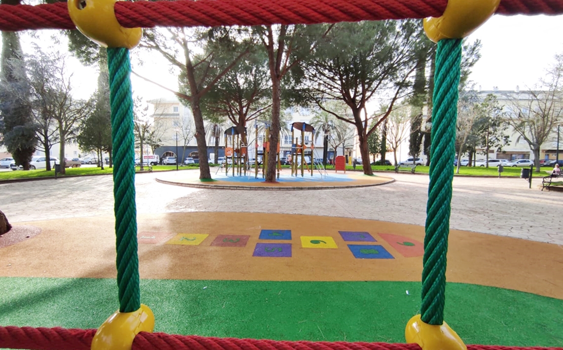 El PSOE pide a Fragoso que “deje de hacer el ridículo con los parques infantiles”