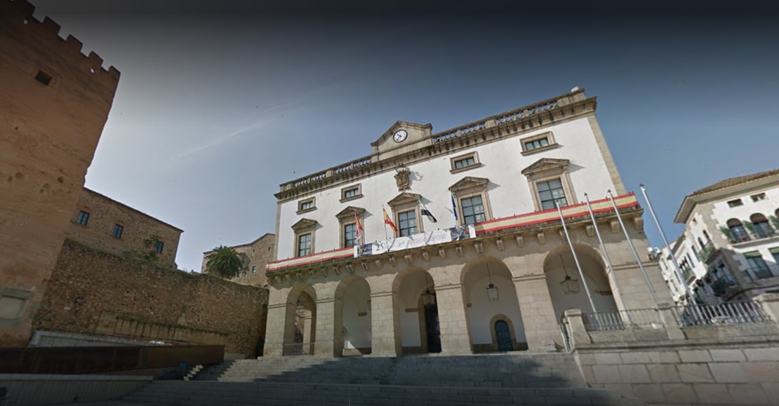 El Ayuntamiento de Cáceres retoma las reuniones presenciales tras el descenso de contagios