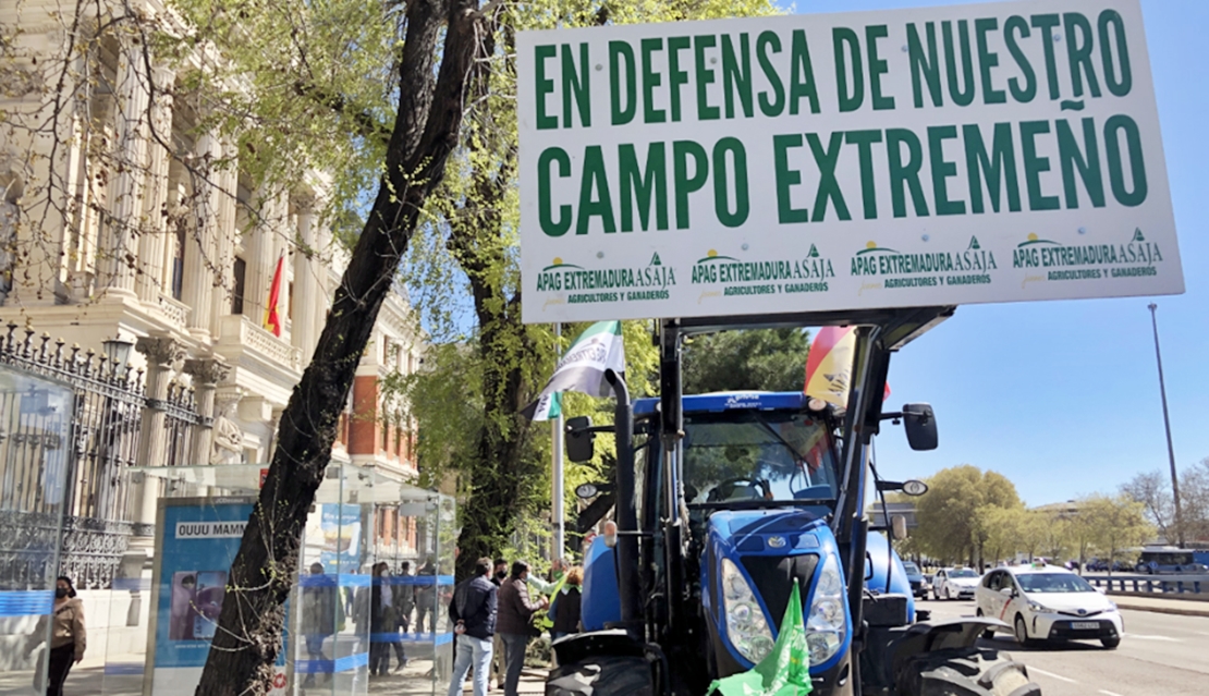 El Gobierno da la espalda al campo extremeño en su visita a Madrid