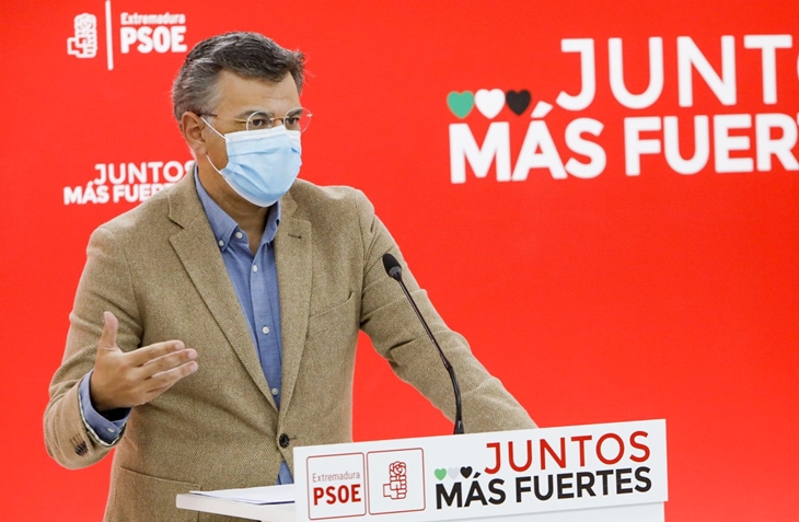 PSOE: “Extremadura no es un Sálvame Deluxe”