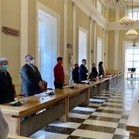 Aprueban la modificación para que 8 profesionales del trabajo social se incorporen al IMAS