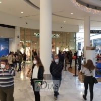 Una cadena cierra su tienda en El Faro y desaparece de Badajoz