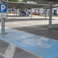 ¿Cómo consigo una tarjeta de estacionamiento para personas con discapacidad en Extremadura?