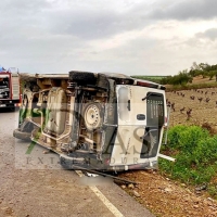 Vuelca con su vehículo tras sufrir un accidente en la BA-069