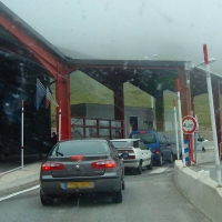 España impone una PCR negativa a los viajeros que lleguen desde Francia por carretera