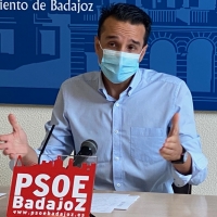 El PSOE pide a Gragera humildad y que no se ponga medallas &quot;que no merece&quot;