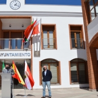 Gallardo visita el nuevo edificio del ayuntamiento de La Zarza