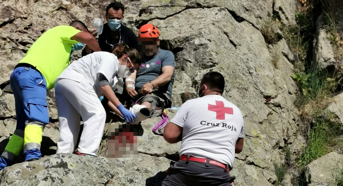 Complicado rescate de un hombre en Alange (Badajoz)
