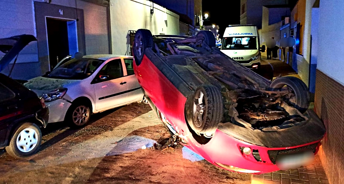 Aparatoso accidente urbano en Villafranca de los Barros