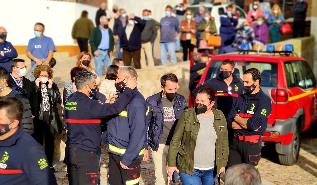 Emotiva despedida a Julián, bombero del CPEI